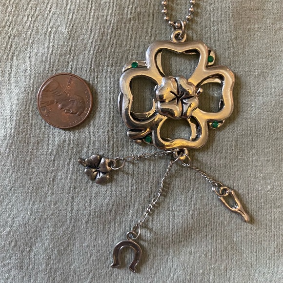 Lucky Clover Pendant/Keychain - Picture 2 of 2